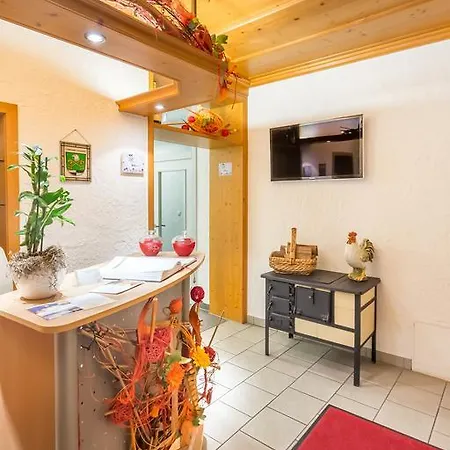 Hotel Alte Post 2*