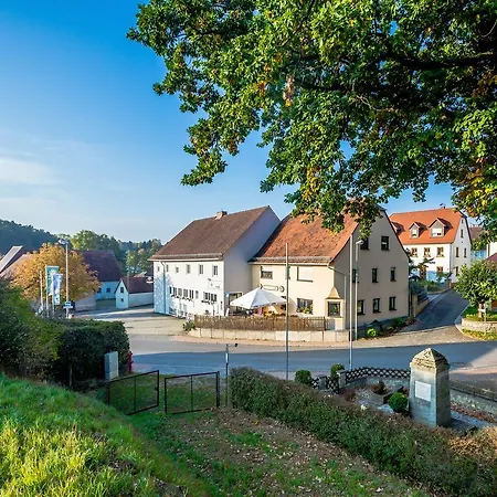 Hotel Alte Post 2*